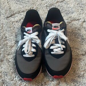 Nike Boys Black and Gray Sneakers with White Laces
